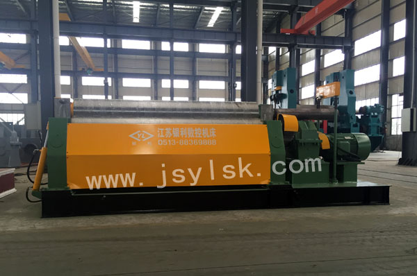 機(jī)械三輥對稱卷板機(jī)